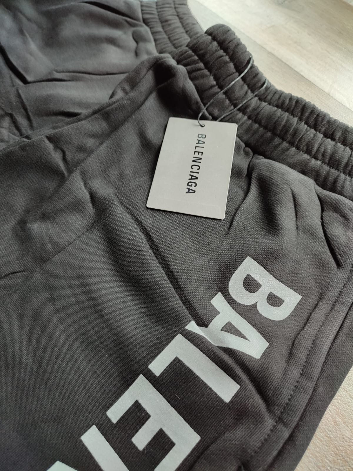 Bermuda Balenciaga Vertical Logo (foto 4)