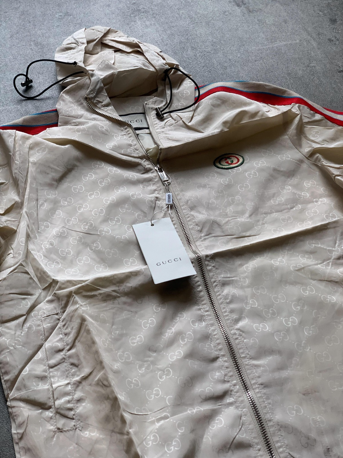 Campera Rompevientos Gucci "GG Monogram & Web Stripes" Cream Edition (foto 4)