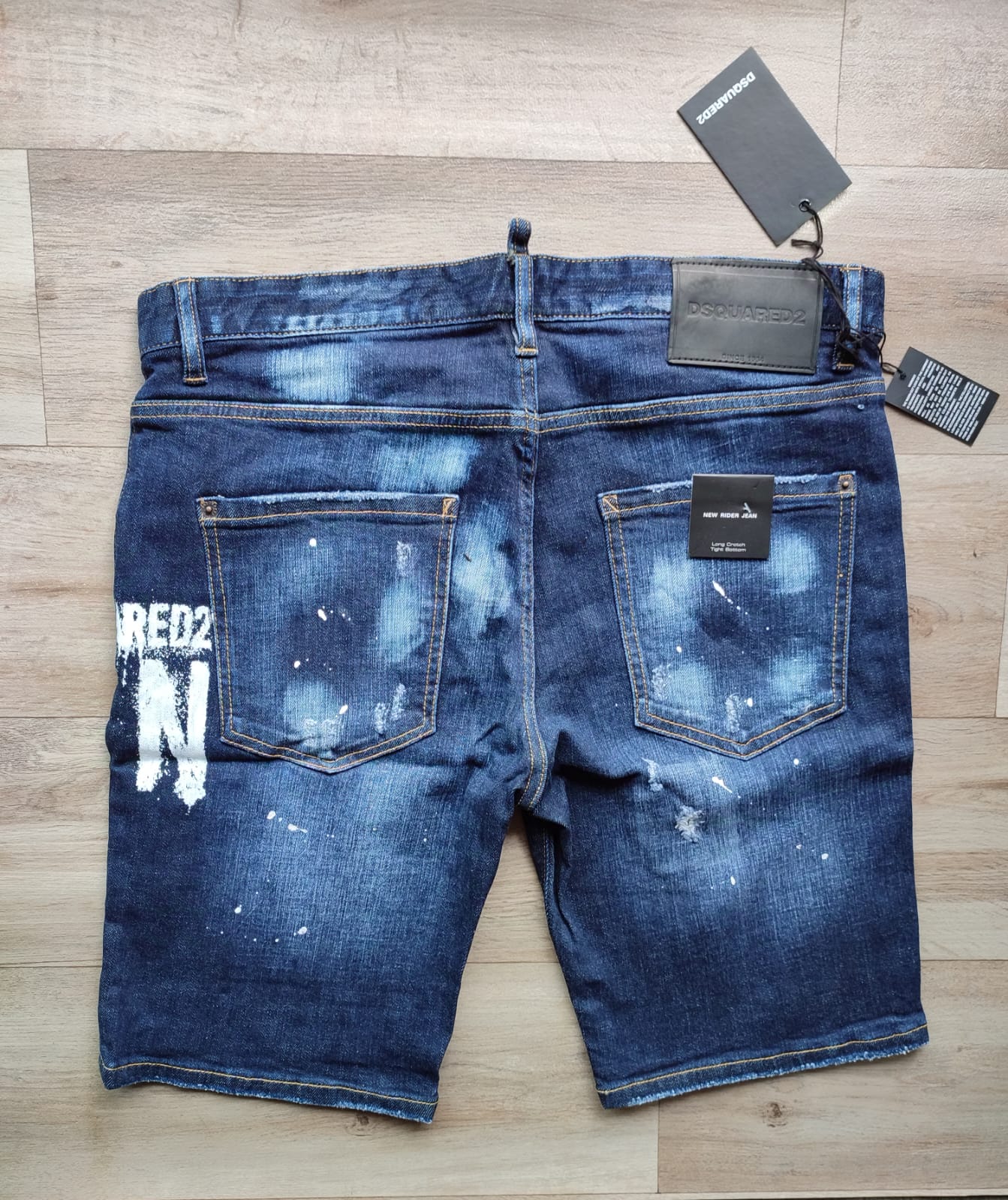 Bermuda de Jean Dsquared2 Icon Denim con Roturas (foto 3)