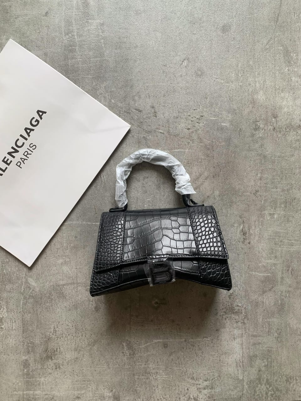 Cartera de Mano "Hourglass Croc" Total Black
