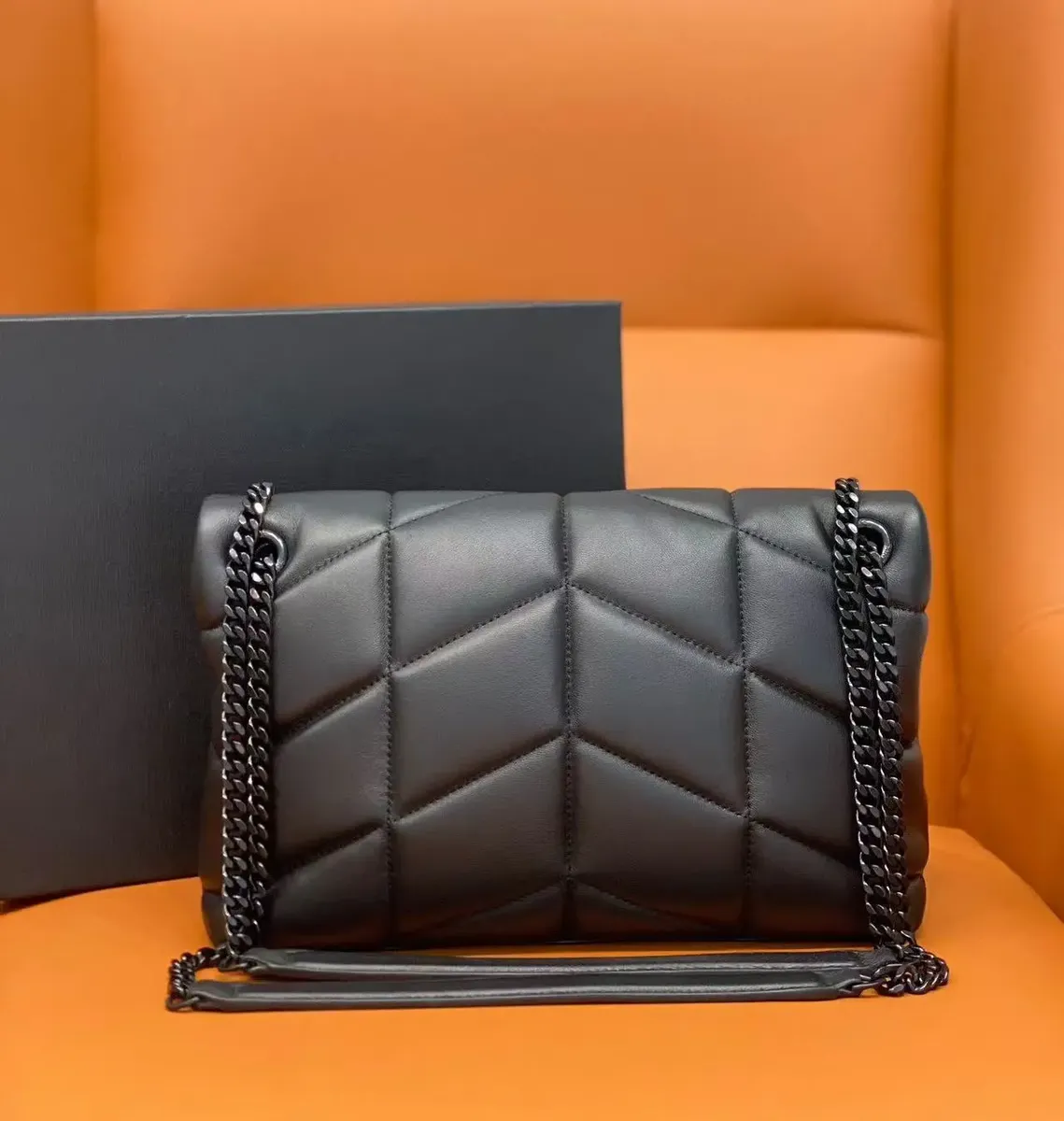 Bolso de Hombro "Lou Puffer" – Total Black (foto 5)