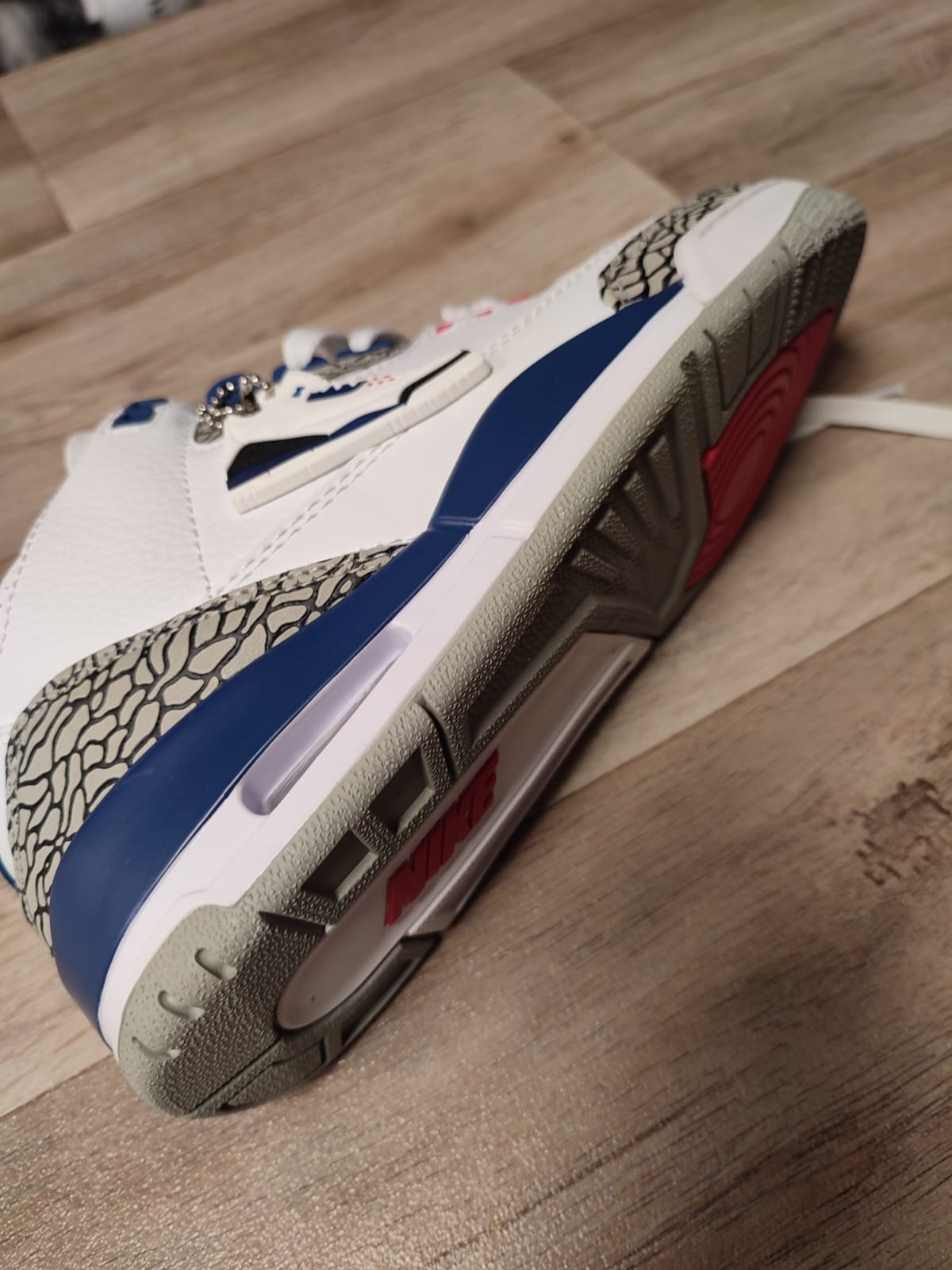Air Jordan 3 Retro "True Blue" (foto 2)