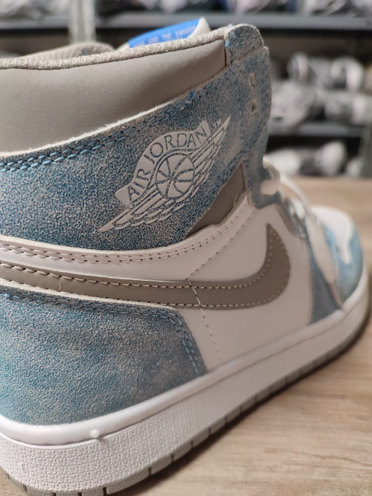 Air Jordan 1 Retro High OG "Hyper Royal" (foto 2)