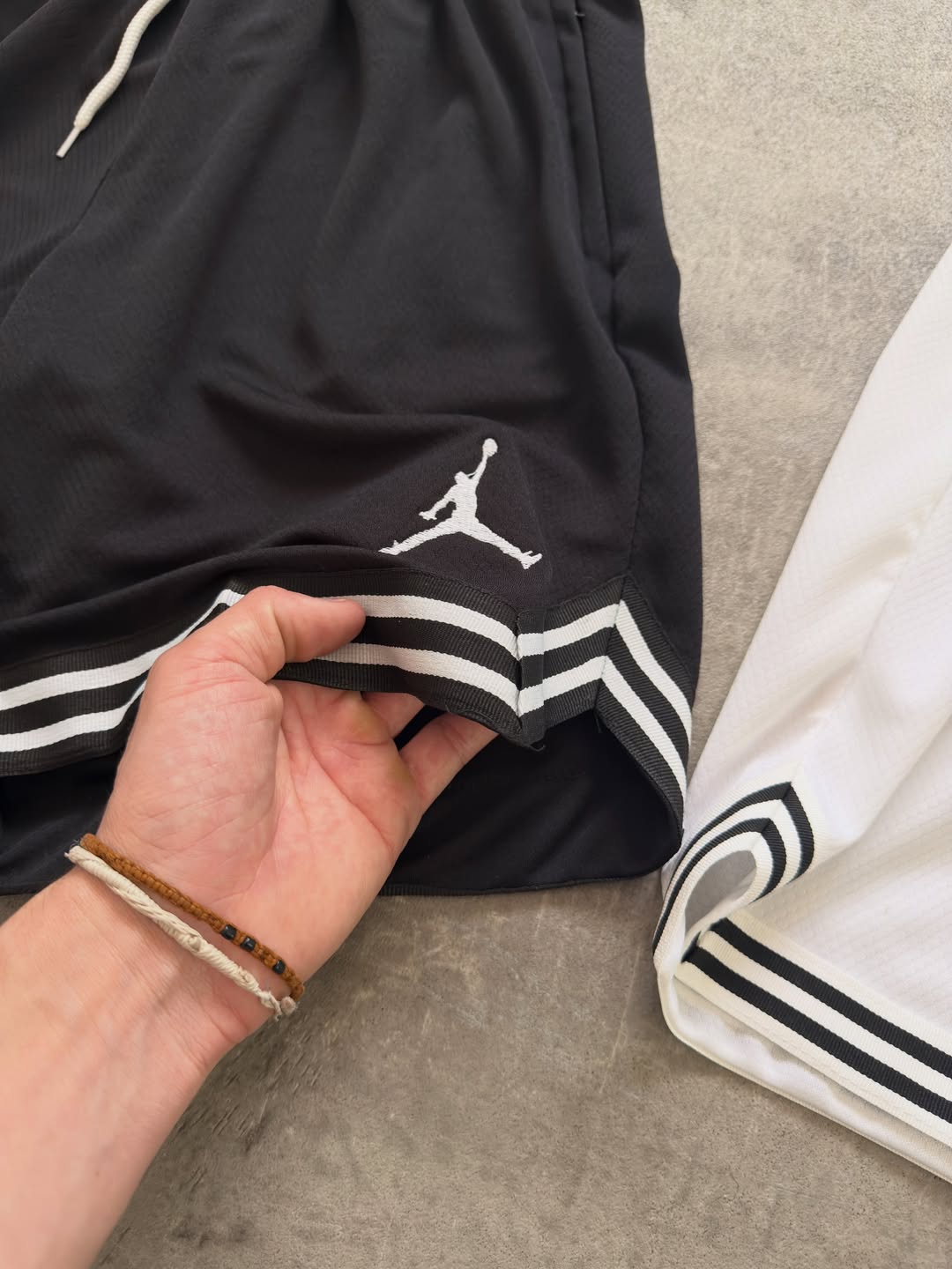 SHORT JORDAN NEGRO (foto 2)