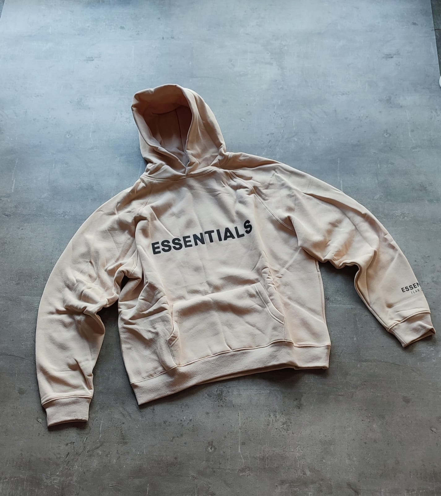 Buzo Hoodie Essentials Beige Oversize